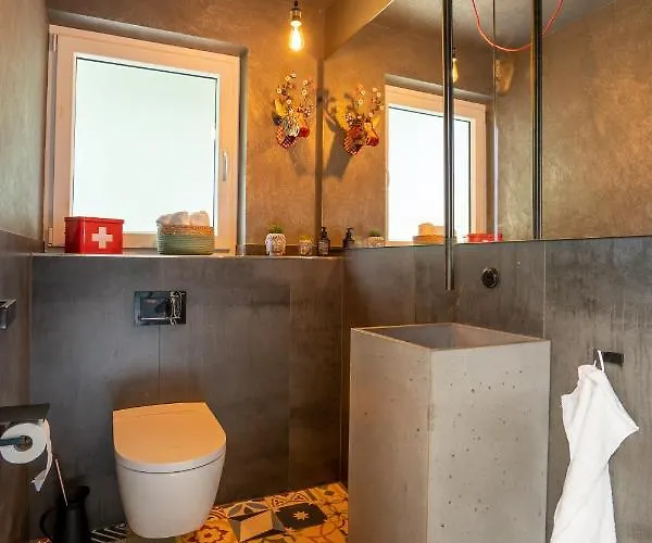 Вилла Vulkan Мендиг